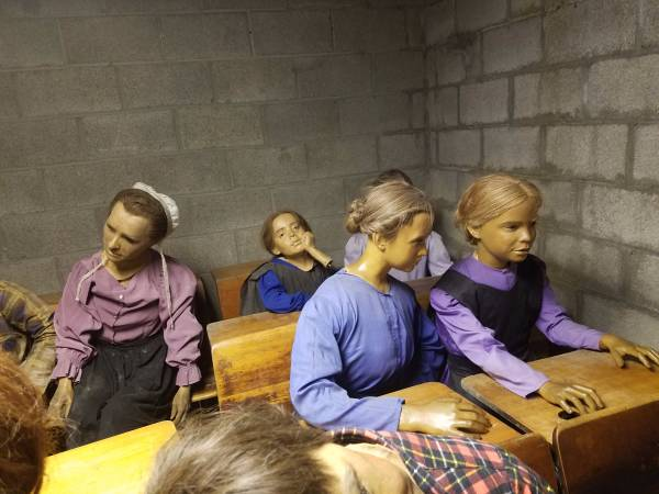 You Can Buy These Absurdly Creepy Wax Amish Children For Just $US300 (Each)