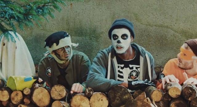 A Costumed Gang Plots To Steal Vincent Price’s Skull In Funny Short ‘Spooky Club’