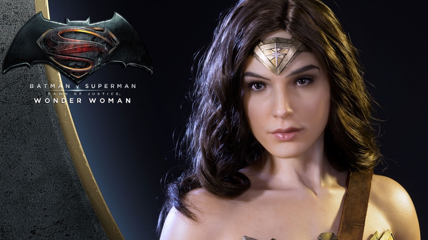 This $US2100 Wonder Woman Statue Will Mess With Your Mind