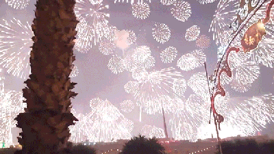 Holy Crap, Watch This One Huge-Ass Firework Light Up The Entire Sky