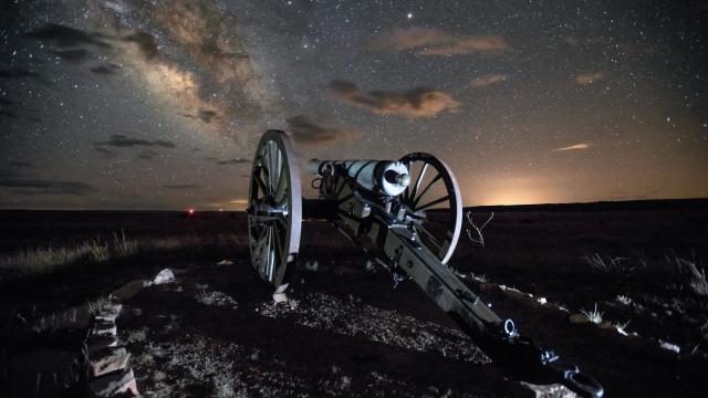 Escape Cruel Reality For Three Minutes With This Glorious Desert Night Time Lapse