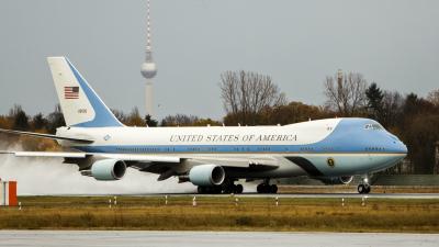 Trump Complains About Air Force One Upgrade He Won’t Get To Enjoy, Lies About Costs