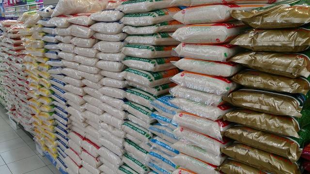Officials Seize Over 100 Bags Of Fake Plastic Rice In Nigeria