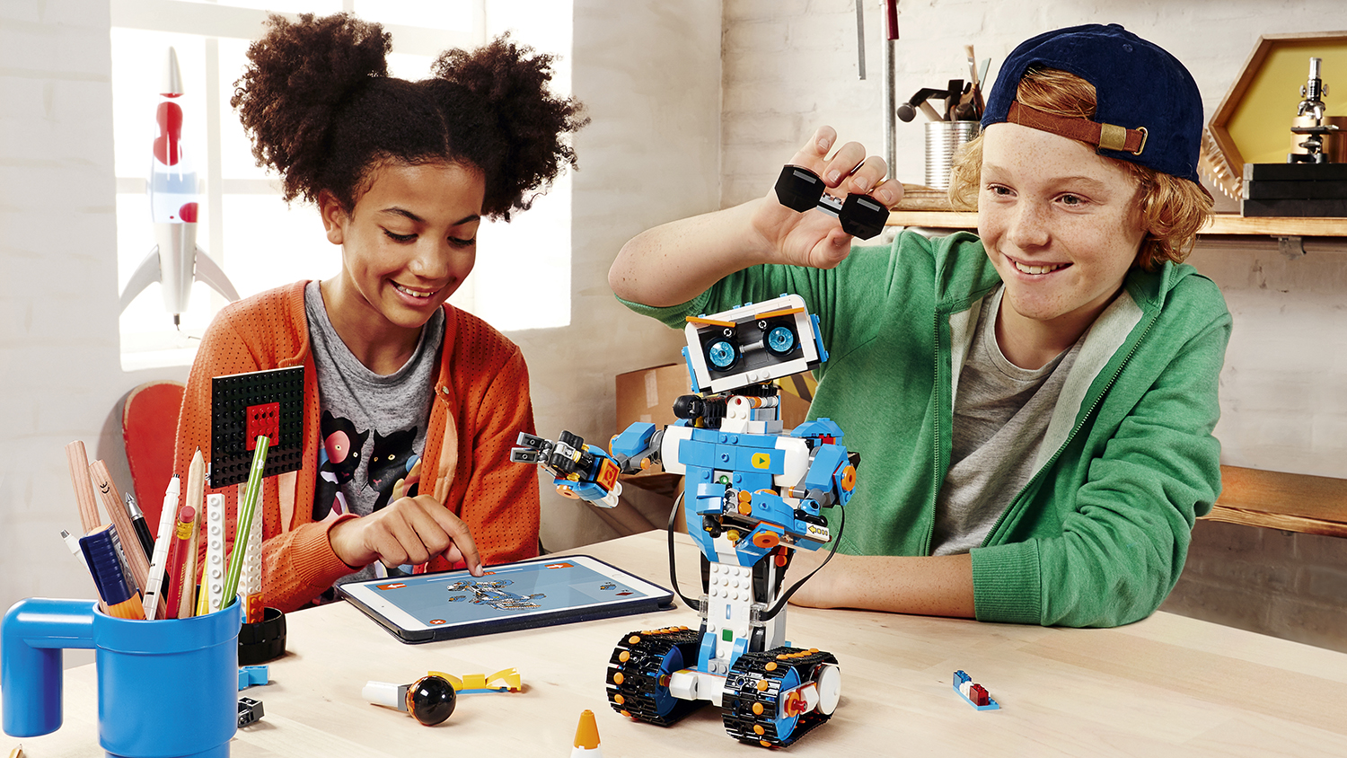 Building Crazy LEGO Robots Has Never Been Easier