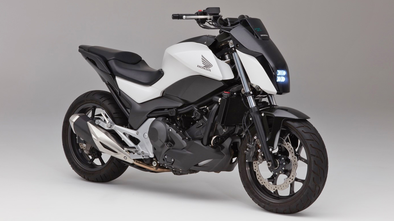 Honda’s New Experimental Motorcycle Can Balance All By Itself Like Magic