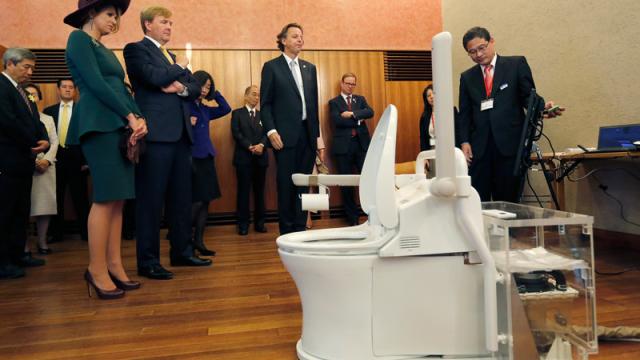 Japanese Toilet Makers Agree To Simplify Control Buttons For Confused Foreigners