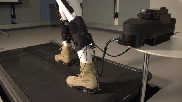 This Robotic Exoskeleton Saves The Human Body Precious Energy