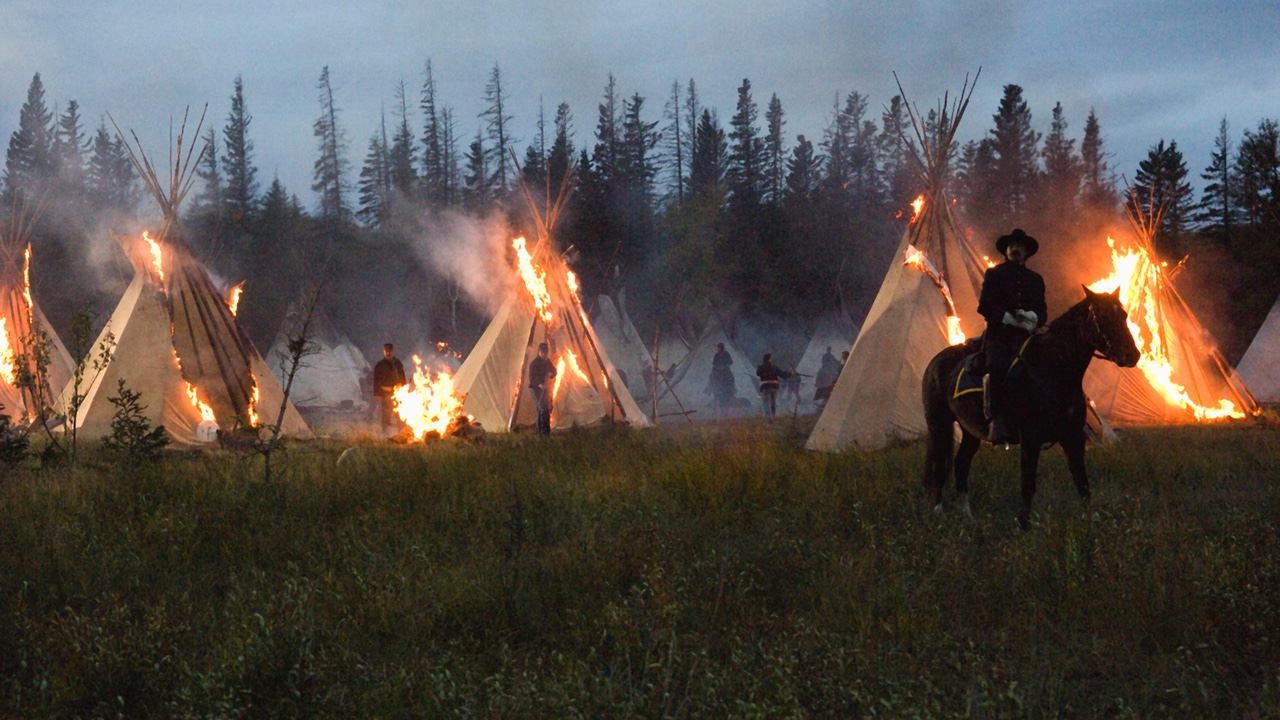 That Photo Of Police Burning Down Tipis In North Dakota Is Totally Fake