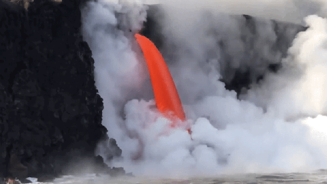Hawaii’s Epic Lava ‘Fire Hose’ Has Returned With A Vengeance