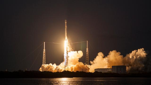 Today’s Historic SpaceX Rocket Launch Scrubbed Due To Technical Issues