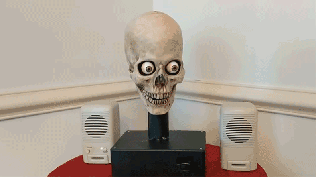 Alexa Combined With An Animatronic Skull Is A Very Creepy Hack