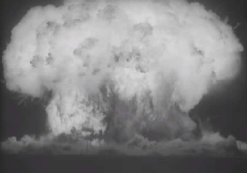 9 Nuclear Explosion GIFs That Will Come In Handy During Our Apocalyptic Future