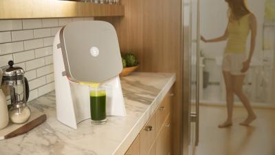 Silicon Valley’s Hottest Overpriced Juicer Apparently Works Worse Than Your Bare Hands