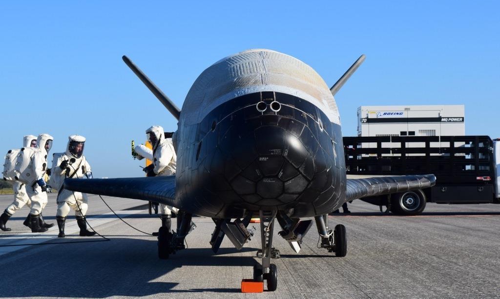 Top Secret Air Force Spaceplane Lands With Sonic Boom After Two Years In Orbit 