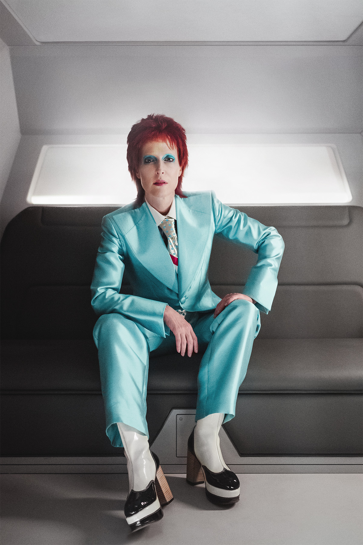 American Gods Teaser Shows Gillian Anderson As David Bowie’s Ziggy Stardust