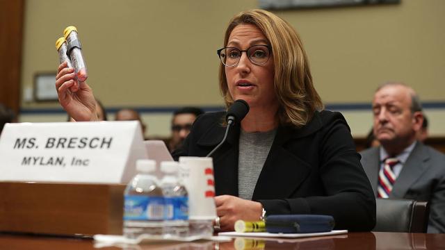 US Senator: EpiPen Manufacturer Ripped Off The US Government For $1.7 Billion