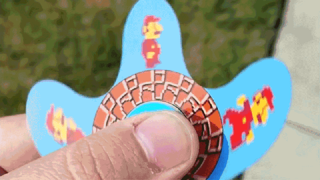 This Animated Fidget Spinner Brings Super Mario To Life