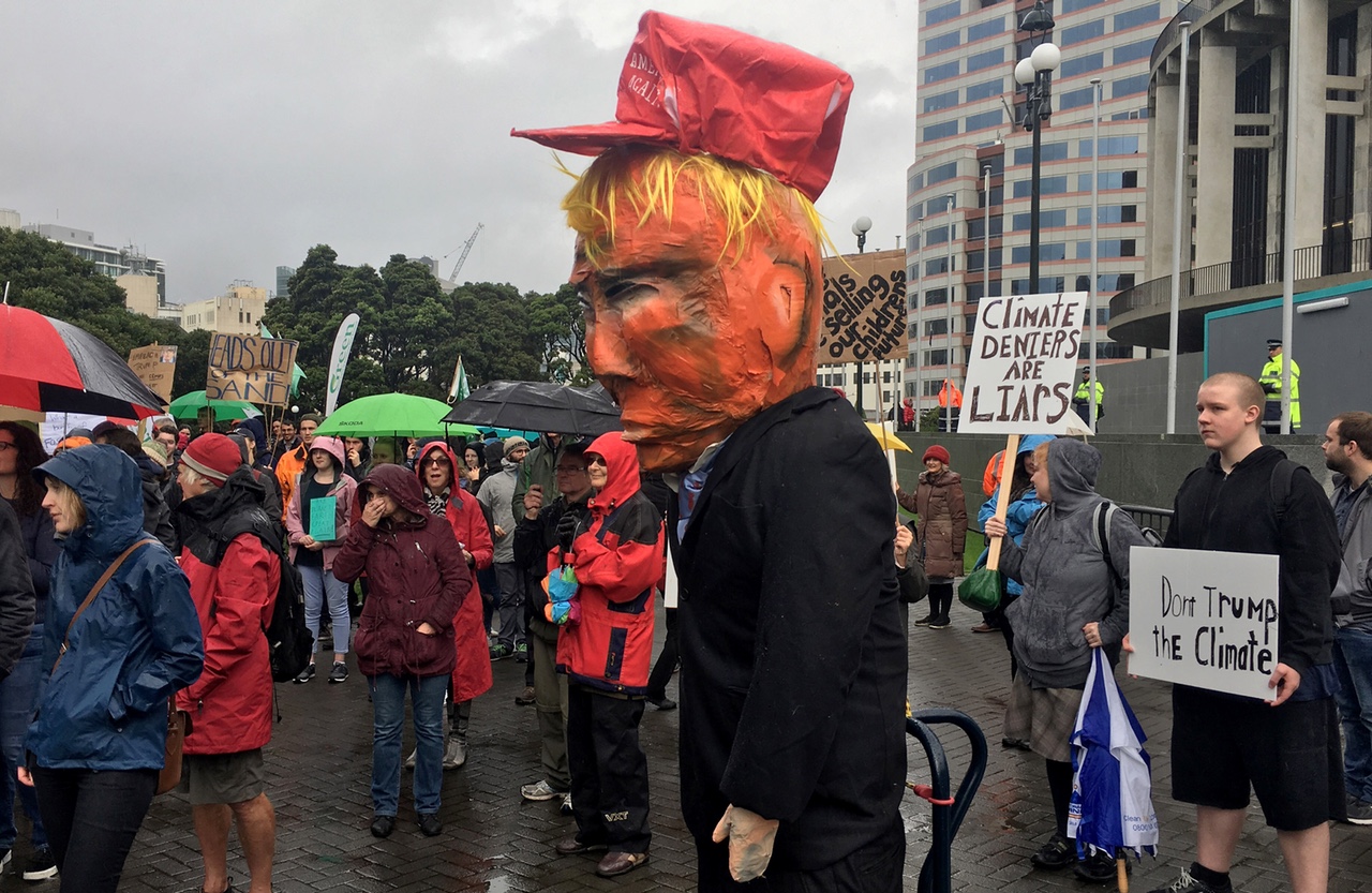 Trump Regime Greeted By Middle Fingers In New Zealand After Dumping Climate Accord