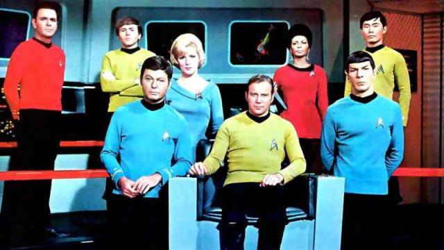 Irish Police Crowdsource The Hunt For Stolen Star Trek Trading Cards Exactly As You’d Expect