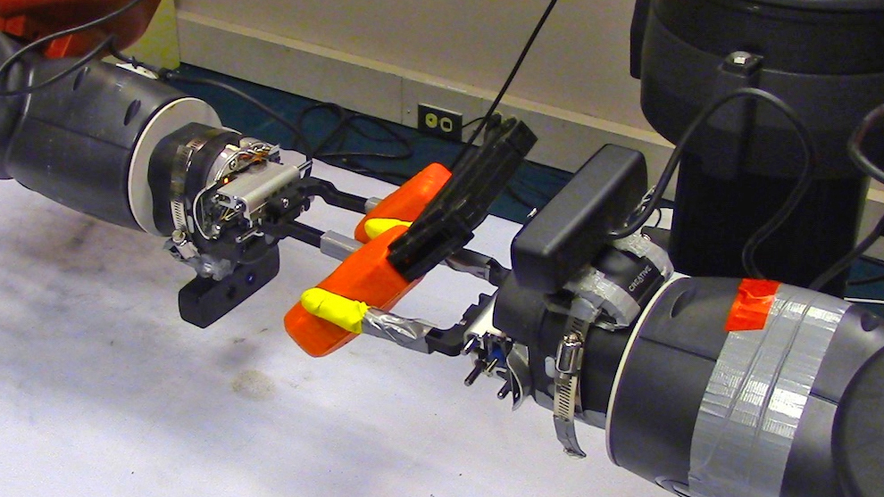 This Toy-Stealing Jerk Robot Will Teach Other Bots How To Hold Things