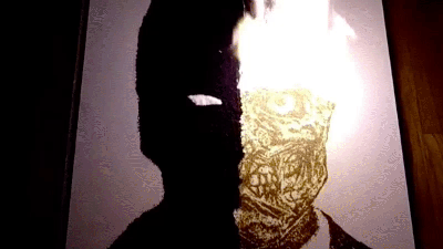 Artist Creates Amazing Portrait Of Batman And Two-Face Using Gunpowder, Sand And Fire