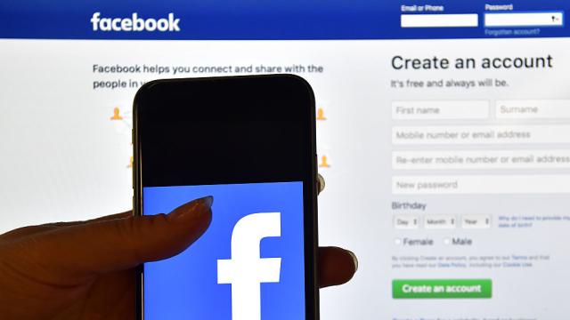 Man Sentenced To Death For Blasphemous Facebook Comments In Pakistan