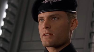 If Starship Troopers Was Serious, Its Trailer Would Look Like This