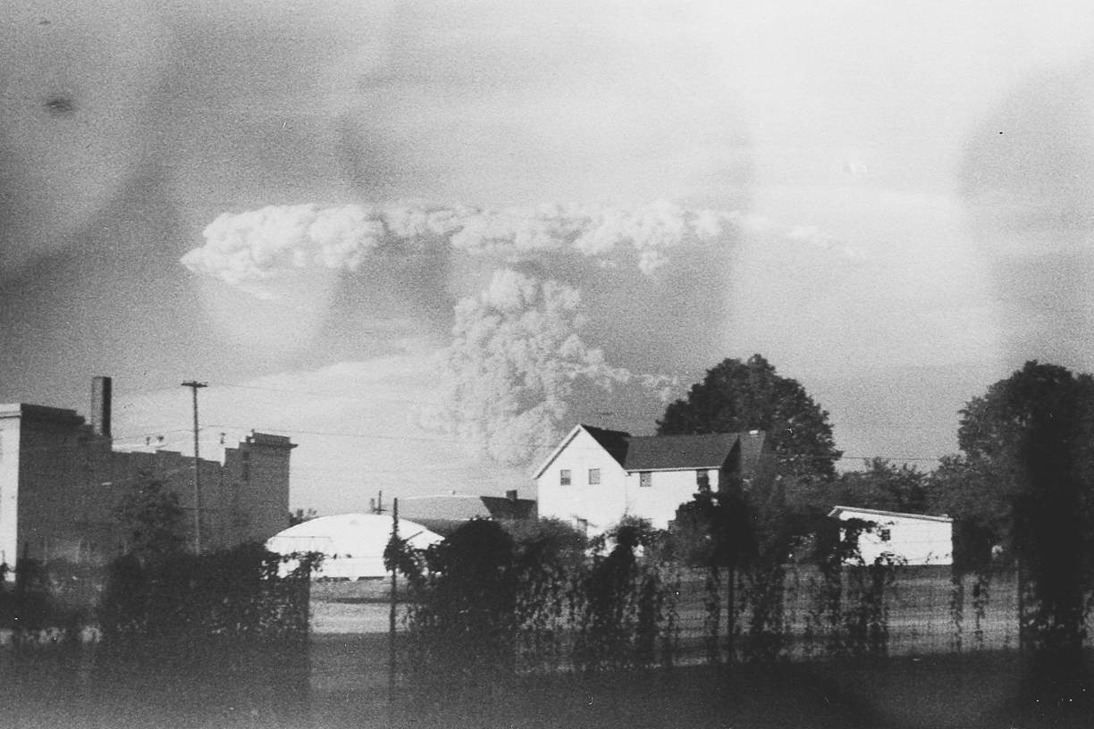 Unseen Photos Of Mount St Helens Eruption Uncovered From Forgotten Camera