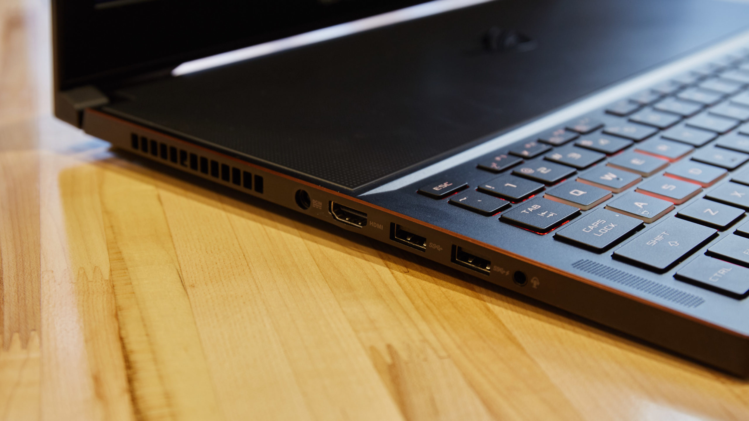 Asus Zephyrus Review: Has The Age Of Powerful And Convenient Gaming Laptops Finally Arrived?