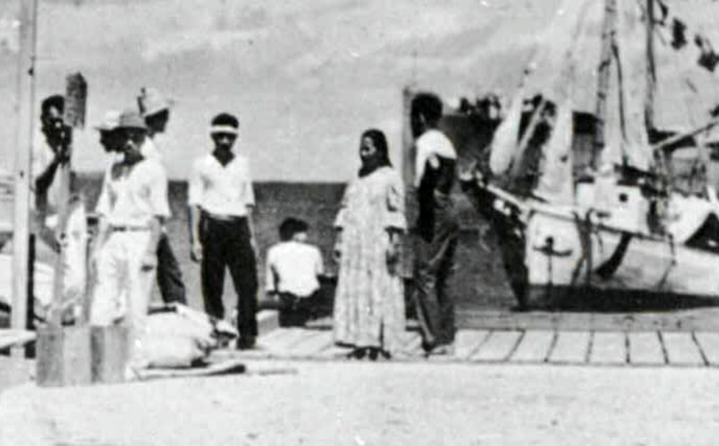 Experts Cast Doubt On That New Photo Alleged To Show Amelia Earhart