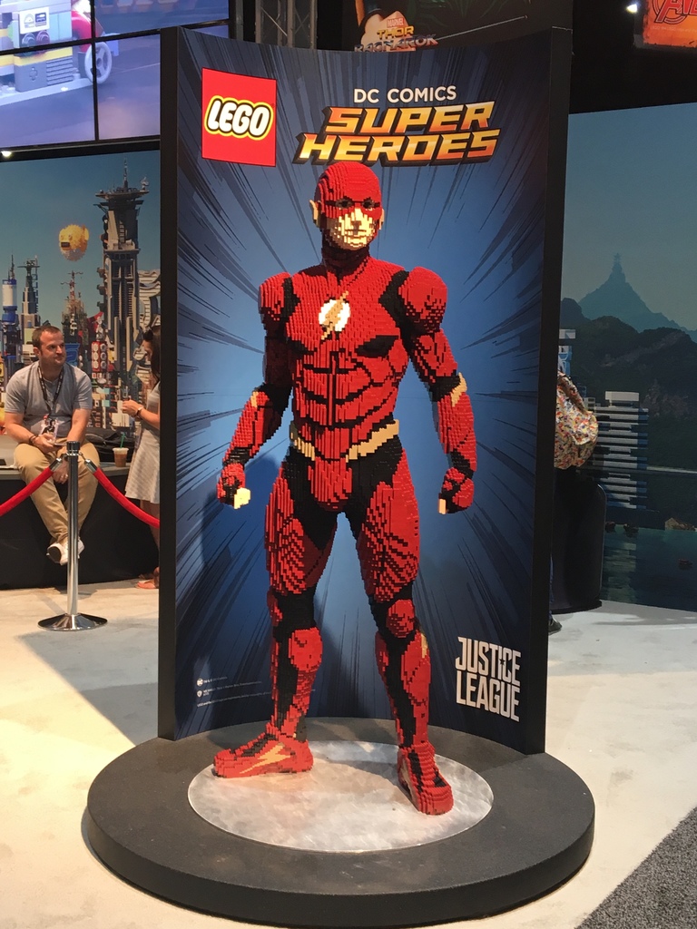 Hmm, Can You Spots The Differences Between The Justice League Flash And This Life-Size LEGO Flash?