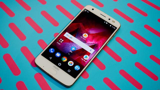 Moto Z2 Force Still Has Those Sad Mods, But Maybe The Phone Will Be Good This Time
