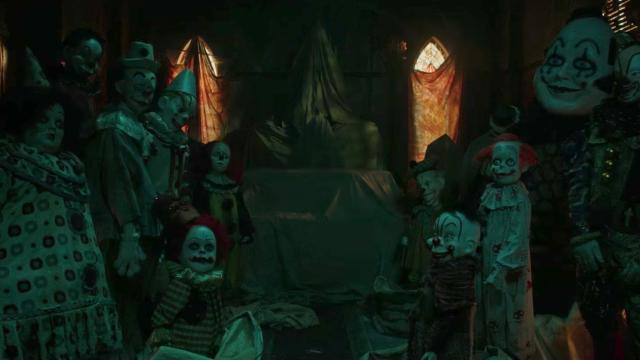 The Kids Stick Together In The Menacing New Trailer For Stephen King’s It