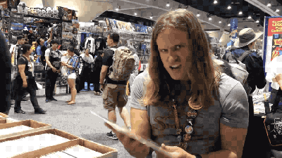 Music Video Celebrates That Comic-Con Still Is About The Comics