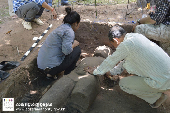 Magnificent Sandstone Statue Uncovered Near Legendary Cambodian Temple