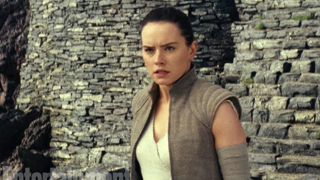 The Last Jedi Will Dive Into Rey’s Past, Because The Character Demands It