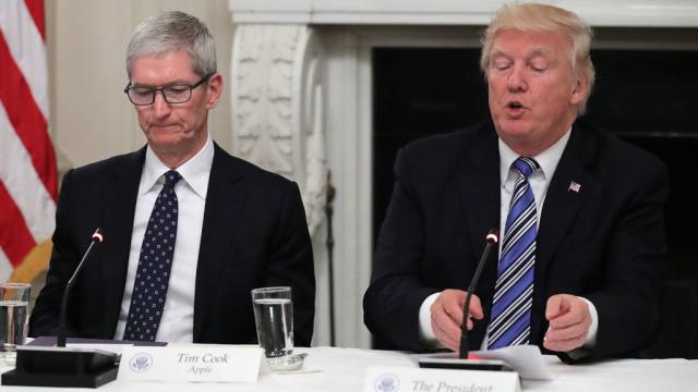 Tim Cook Calls Out Trump In Internal Statement On Charlottesville