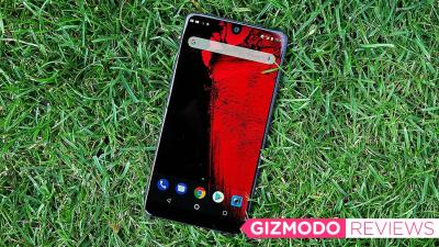 The Essential Phone Is Too Expensive To Have A Camera This Bad