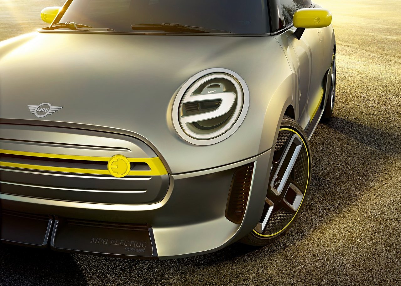 The 2017 Mini Electric Concept Is A Confusing Approach To A Promising Future