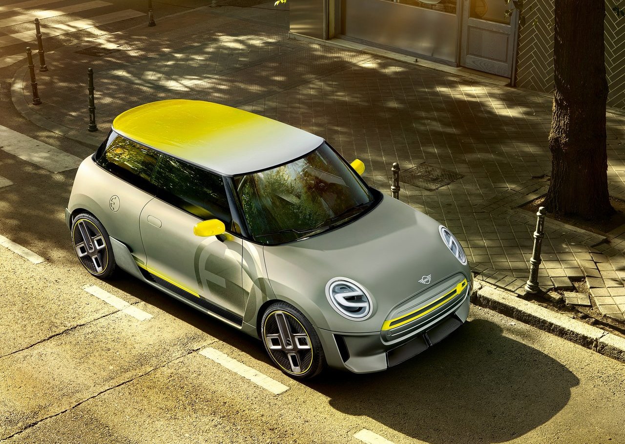 The 2017 Mini Electric Concept Is A Confusing Approach To A Promising Future