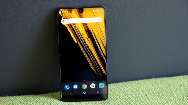 Essential’s Shipping Issues Have Gone From Bad To Train Wreck