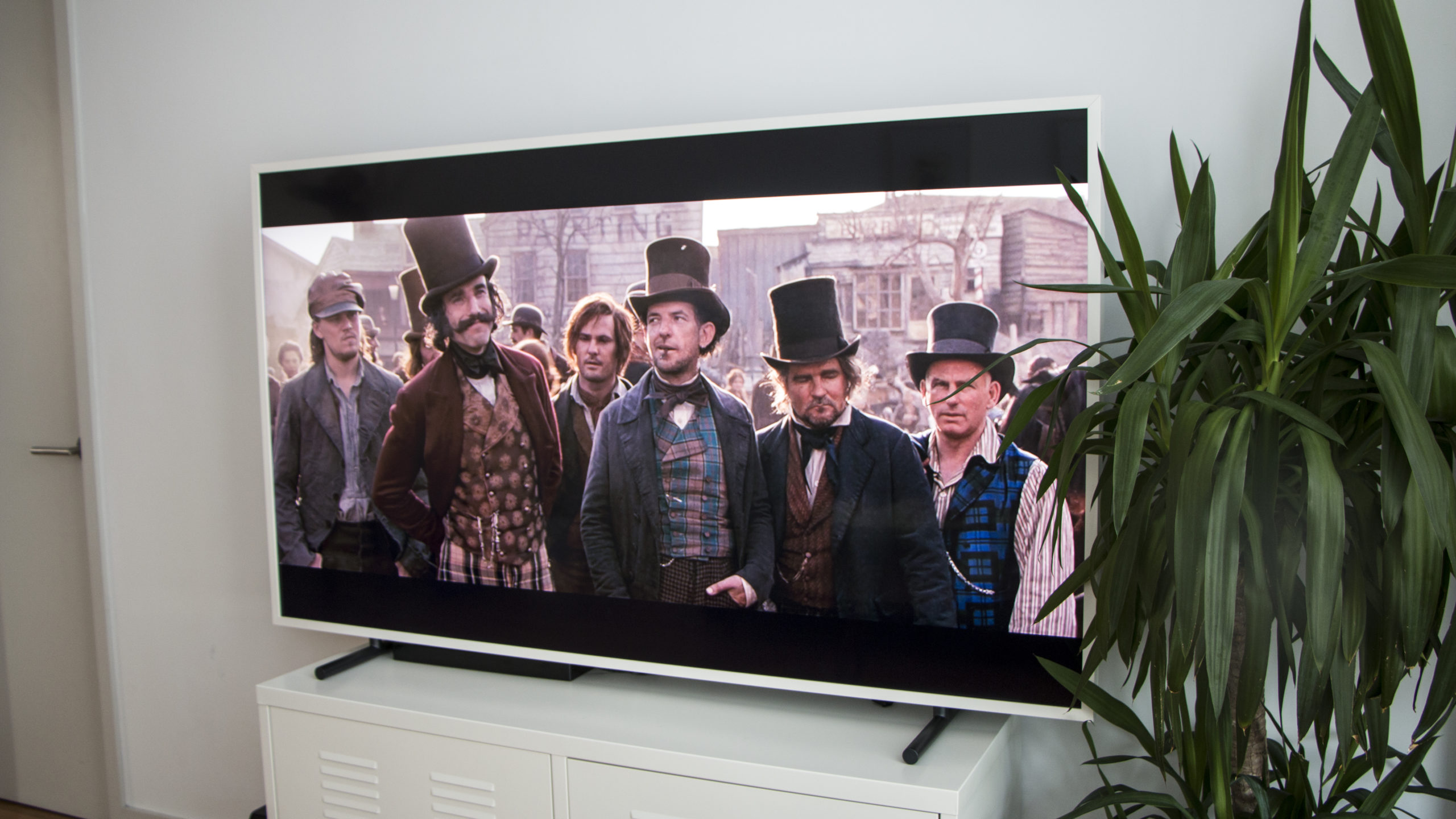 Samsung Frame 4K TV: The Gizmodo Review