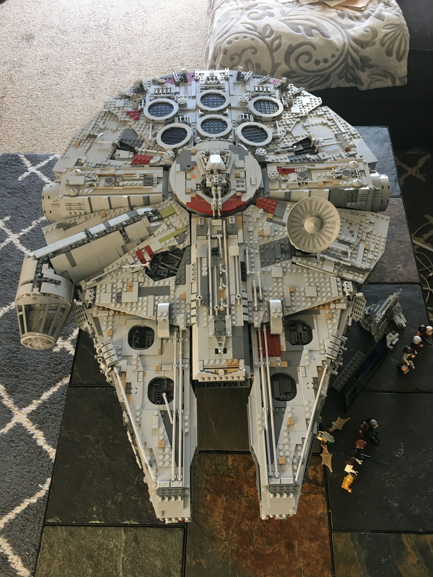 7500 piece sale millennium falcon