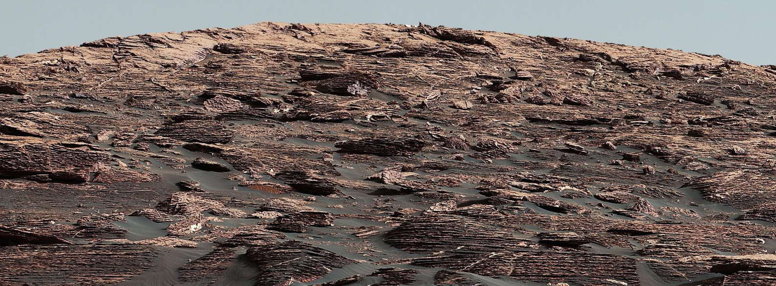 NASA’s Curiosity Rover Captures Spectacular Images As It Climbs Toward A Mysterious Outcrop