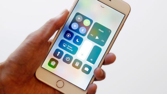 The iOS 11 Control Center Misleads Users On Whether Their Bluetooth And Wi-Fi Are On