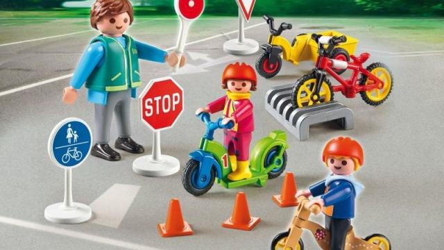 Man Learns Suspected Lung Tumour Is Playmobil Traffic Cone He Inhaled 40 Years Earlier