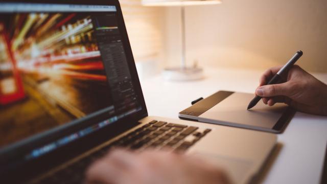 Deals: Get 90% Off This Graphic Design Certification Training