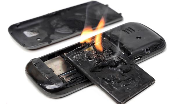 Scientists Made A Lithium-Ion Battery That Definitely, Positively, Absolutely Won’t Explode