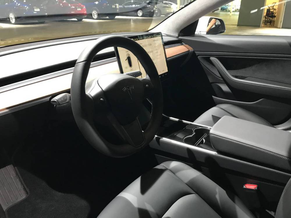 Apparent Tesla Employee Tries To Sell Early Model 3 On Craigslist For $200,000 Before Deleting Post
