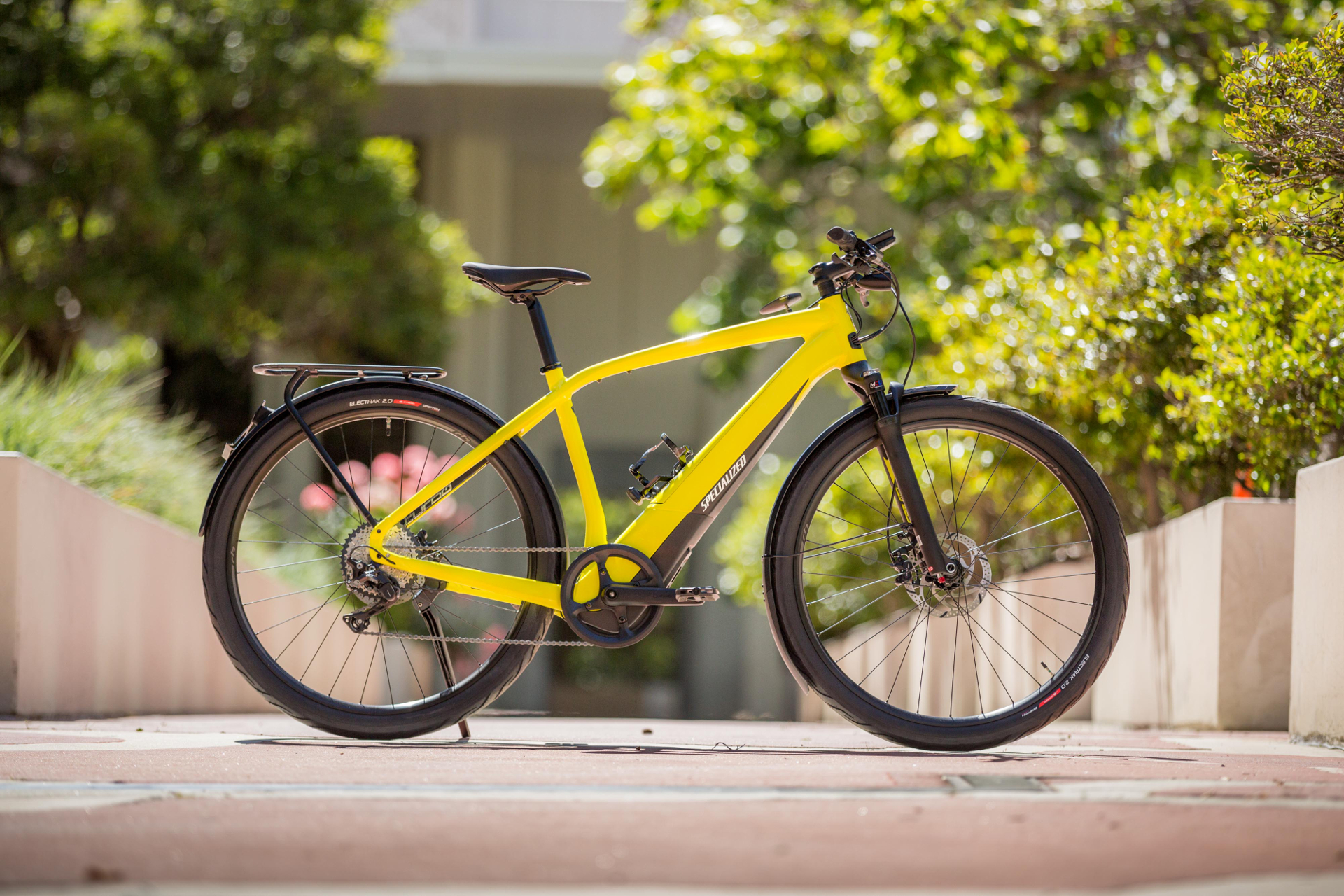 The Specialised Turbo Vado 6.0 Is The Most Fun Bicycle (Yes, Bicycle) You Can Spend $6000 On